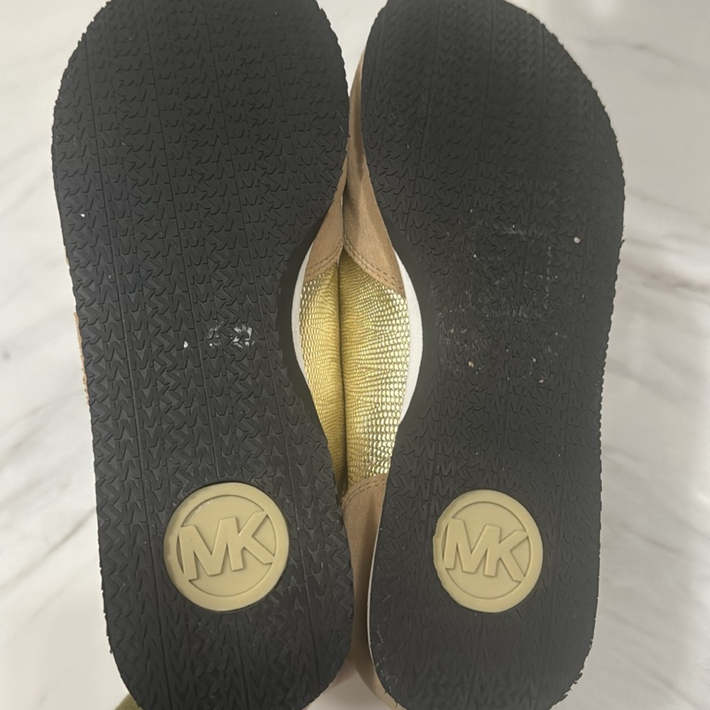 Michael - Picture 3 of 3